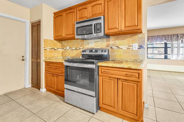 9522 Affirmed Lane, Boca Raton FL 33496 - Boca Raton, FL - Photo 7