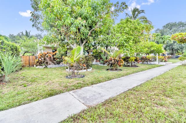 9522 Affirmed Lane, Boca Raton FL 33496 - Boca Raton, FL - Photo 3