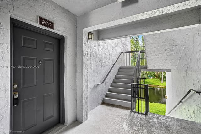11205 W Atlantic Blvd # 207, Coral Springs FL 33071 - Coral Springs, FL - Photo 2