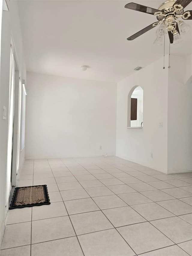 10589 NW 56th Place, Coral Springs FL 33076 - Coral Springs, FL - Photo 7