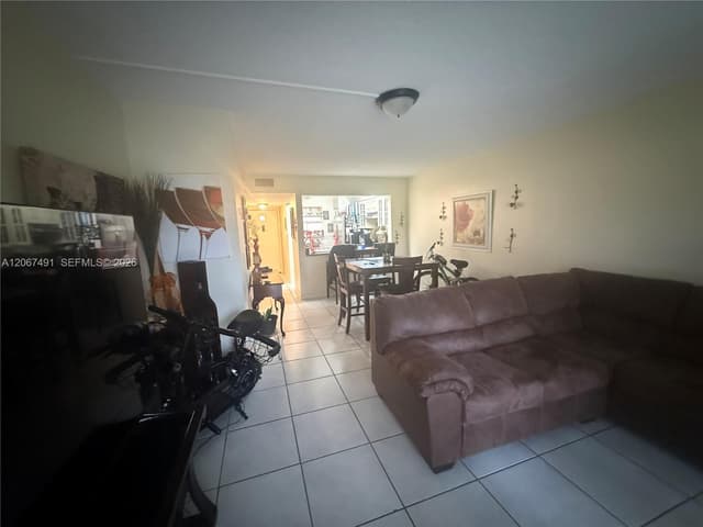 422 NE 210th Cir Ter # 1, Miami FL 33179 - Miami, FL - Photo 6
