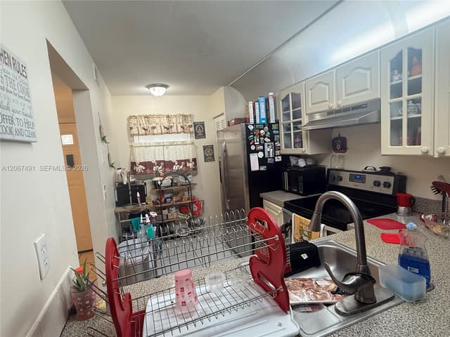 422 NE 210th Cir Ter # 1, Miami FL 33179 - Miami, FL - Photo 4