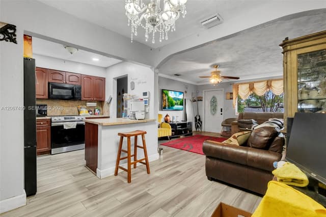 6921 Taylor St, Hollywood FL 33024 - Hollywood, FL - Photo 4