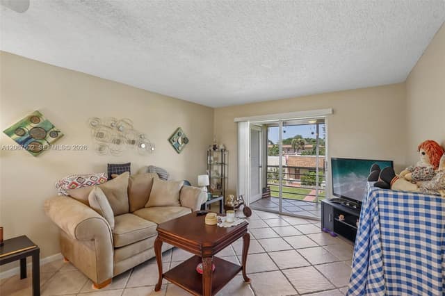 200 Bonnie Blvd # 128, Palm Springs FL 33461 - Palm Springs, FL - Photo 4