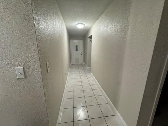 10920 Westwood Lake Dr, Miami FL 33165 - Miami, FL - Photo 3