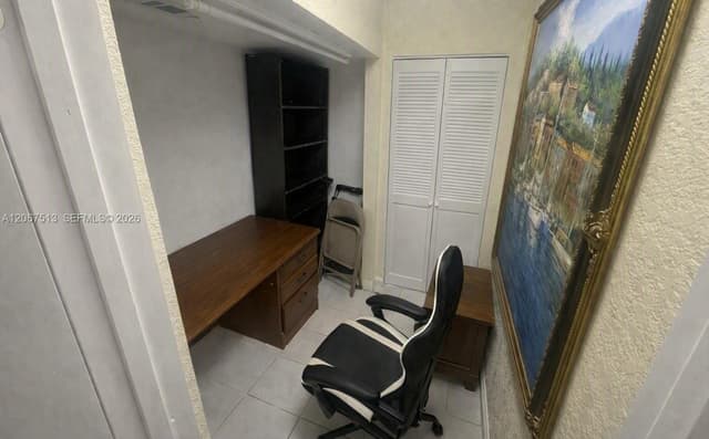 10920 Westwood Lake Dr, Miami FL 33165 - Miami, FL - Photo 4