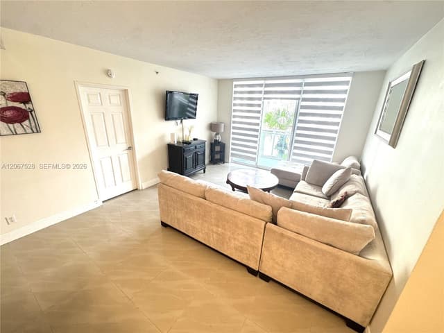 3001 S Ocean Dr # 229, Hollywood FL 33019 - Hollywood, FL - Photo 4