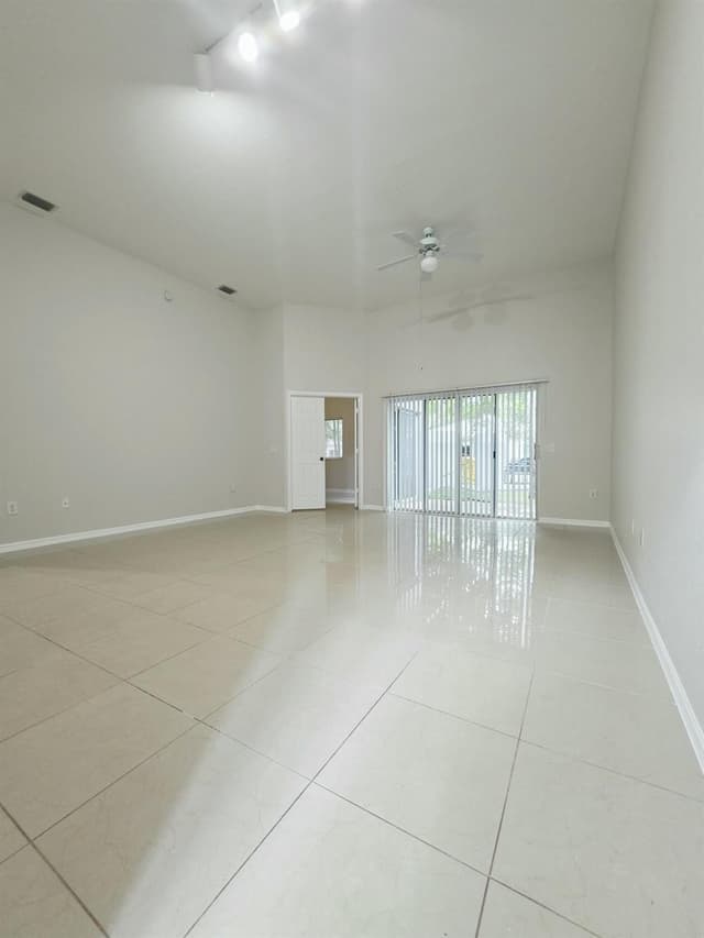 260 Crestwood Circle # 102, Royal Palm Beach FL 33411 - Royal Palm Beach, FL - Photo 7