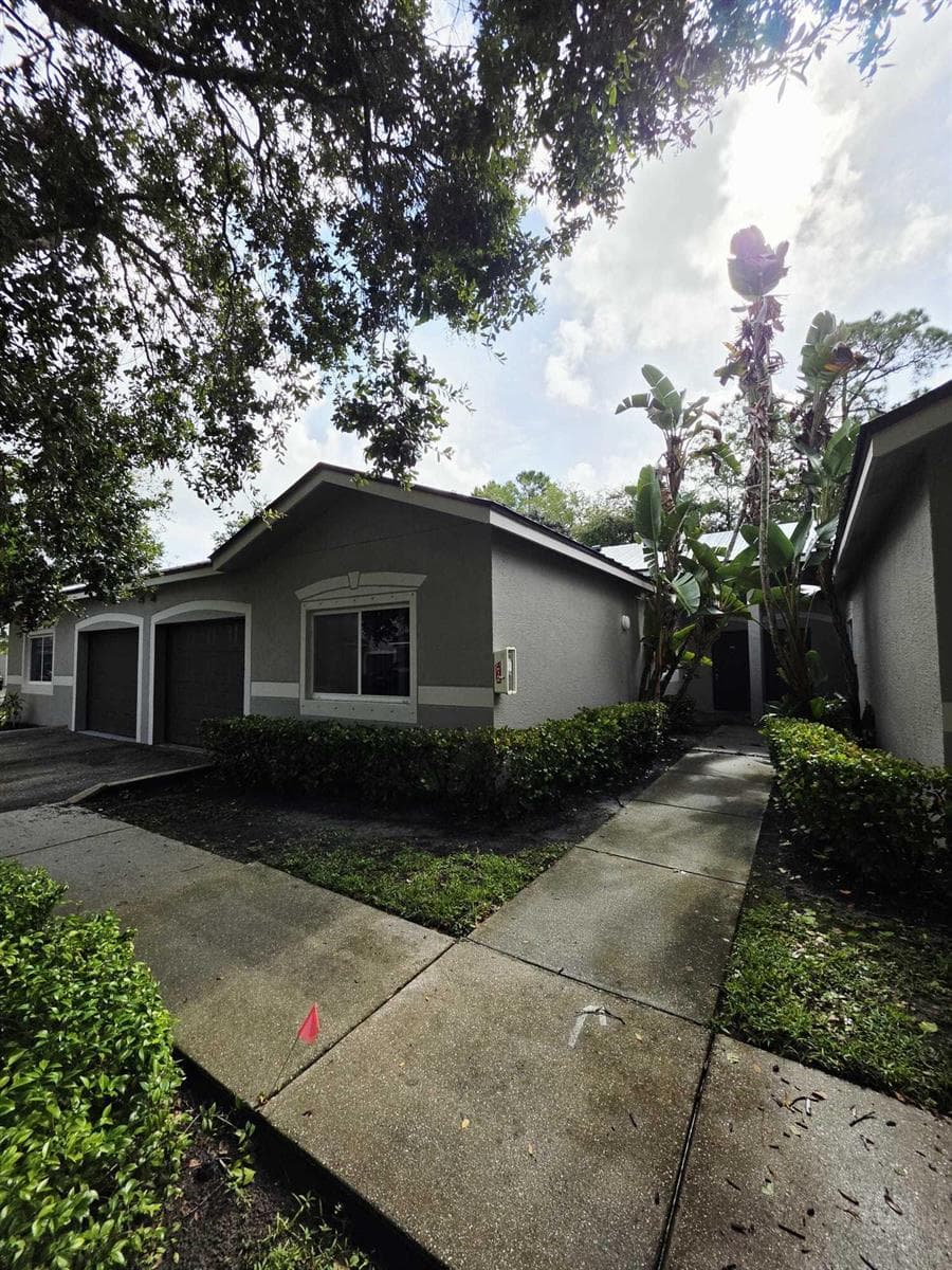 260 Crestwood Circle # 102, Royal Palm Beach FL 33411 - Royal Palm Beach, FL - Photo 1