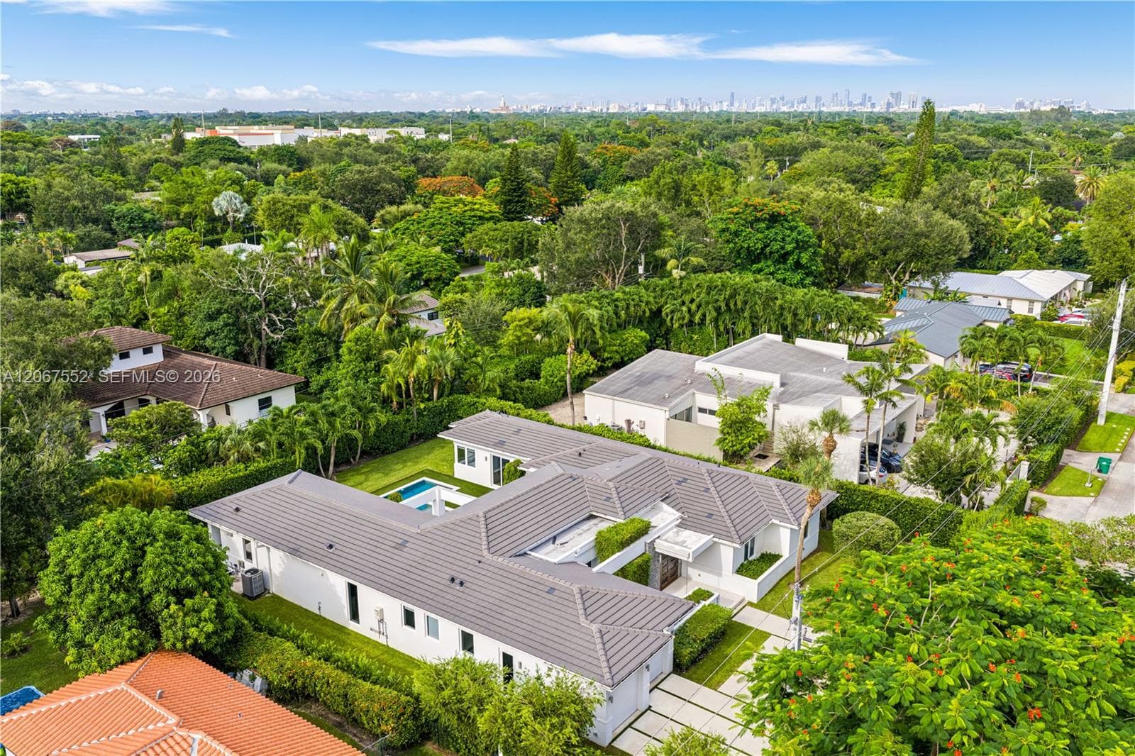 7101 SW 60th St, Miami FL 33143 - Miami, FL - Photo 1