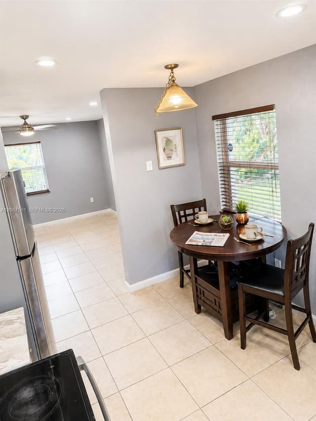 221 NE 35th St, Oakland Park FL 33334 - Oakland Park, FL - Photo 6