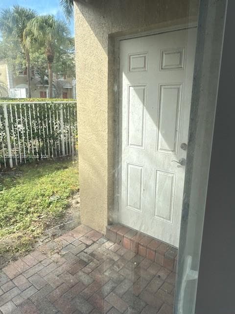 677 NW 42nd Ave, Plantation FL 33317 - Plantation, FL - Photo 6
