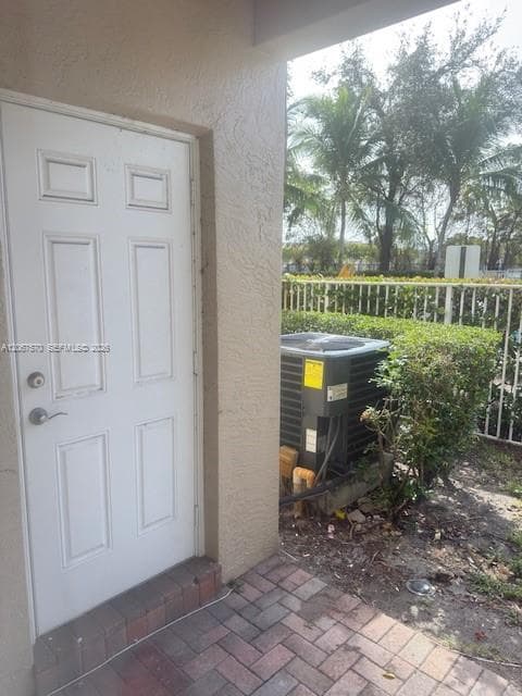 677 NW 42nd Ave, Plantation FL 33317 - Plantation, FL - Photo 7