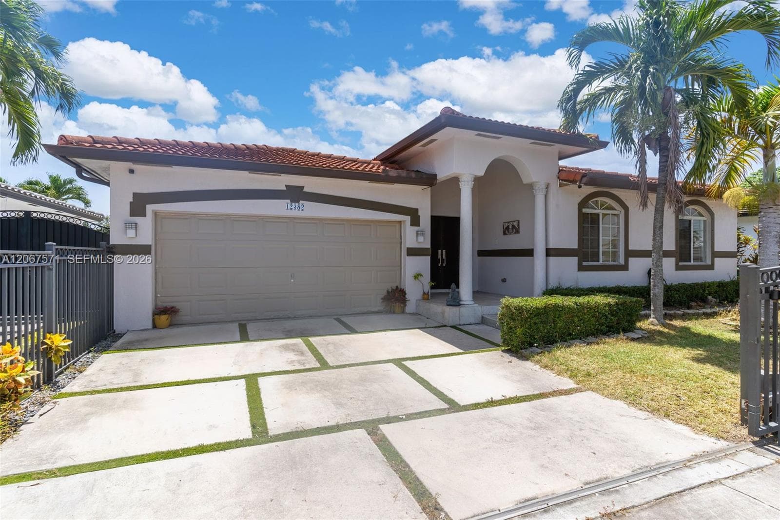12382 SW 213th Ter, Miami FL 33177 - Miami, FL - Photo 1