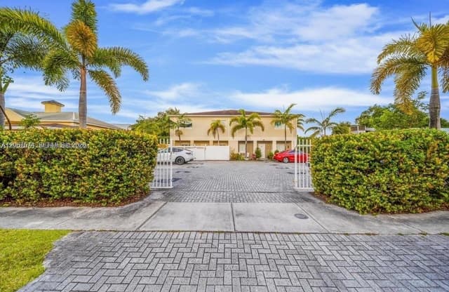 615 NW 10th Ter # 1, Fort Lauderdale FL 33311 - Fort Lauderdale, FL - Photo 7
