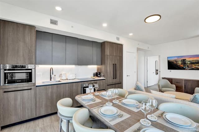 580 72 ST # 1001, Miami Beach FL 33141 - Miami Beach, FL - Photo 6
