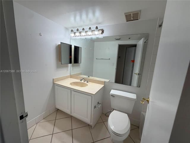 7601 E Treasure Dr # 902, North Bay Village FL 33141 - North Bay Village, FL - Photo 7