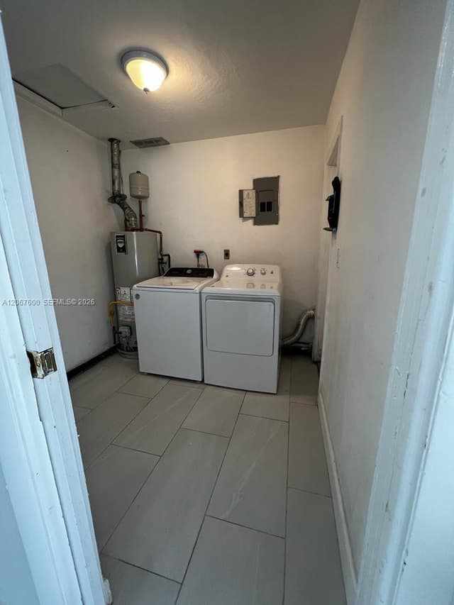 7817 Panama St, Miramar FL 33023 - Miramar, FL - Photo 7