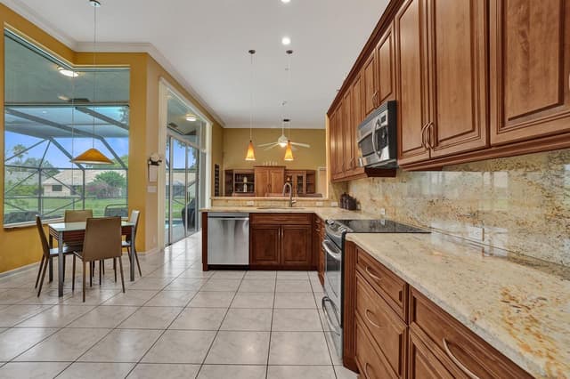 4850 NW 95TH Drive, Coral Springs FL 33076 - Coral Springs, FL - Photo 6