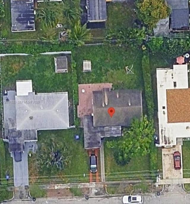 25 NE 169th St, North Miami Beach FL 33162 - North Miami Beach, FL - Photo 2