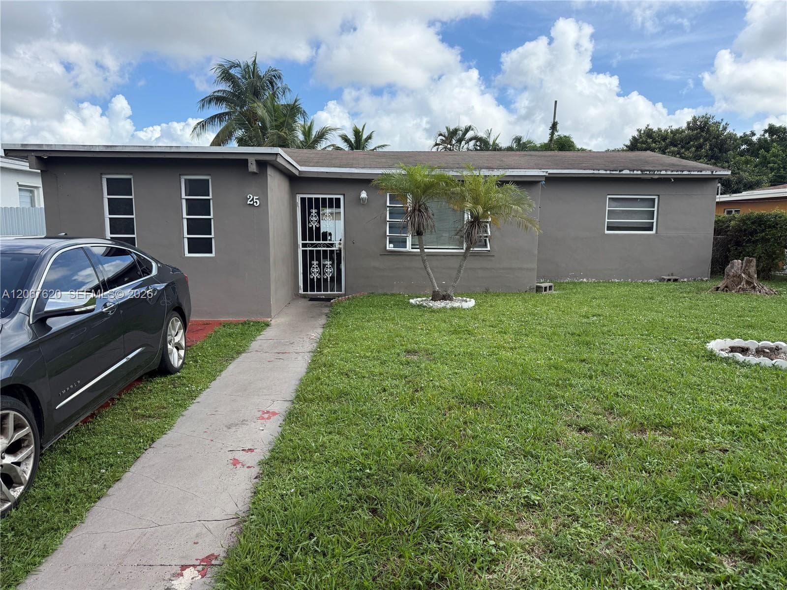 25 NE 169th St, North Miami Beach FL 33162 - North Miami Beach, FL - Photo 1
