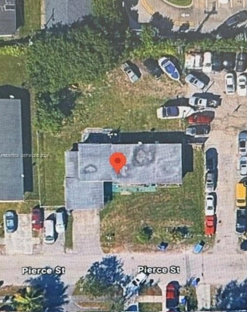 6013 Pierce St, Hollywood FL 33024 - Hollywood, FL - Photo 2
