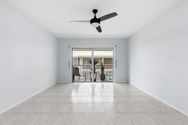 2261 NE 67th Street, Fort Lauderdale FL 33308 - Fort Lauderdale, FL - Photo 5