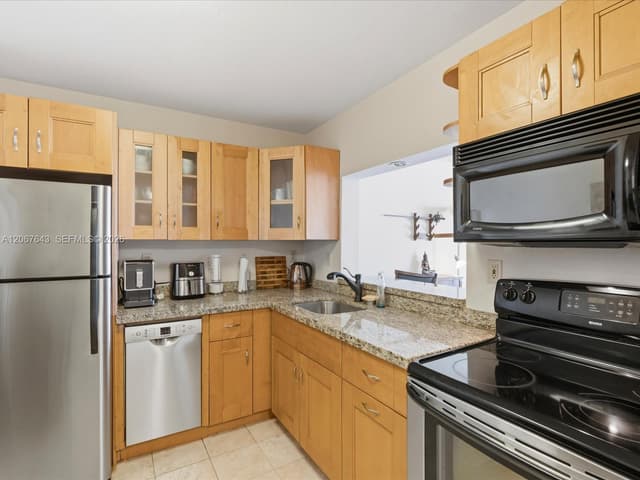 3588 Collins Ave # 504, Miami Beach FL 33140 - Miami Beach, FL - Photo 3