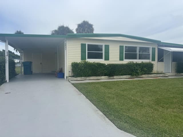 4435 Round Table Court, Boynton Beach FL 33436 - Boynton Beach, FL - Photo 2