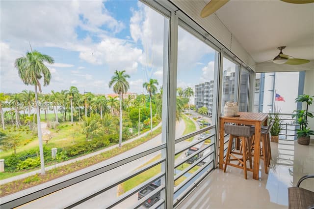 200 Diplomat Pkwy # 519, Hallandale Beach FL 33009 - Hallandale Beach, FL - Photo 3