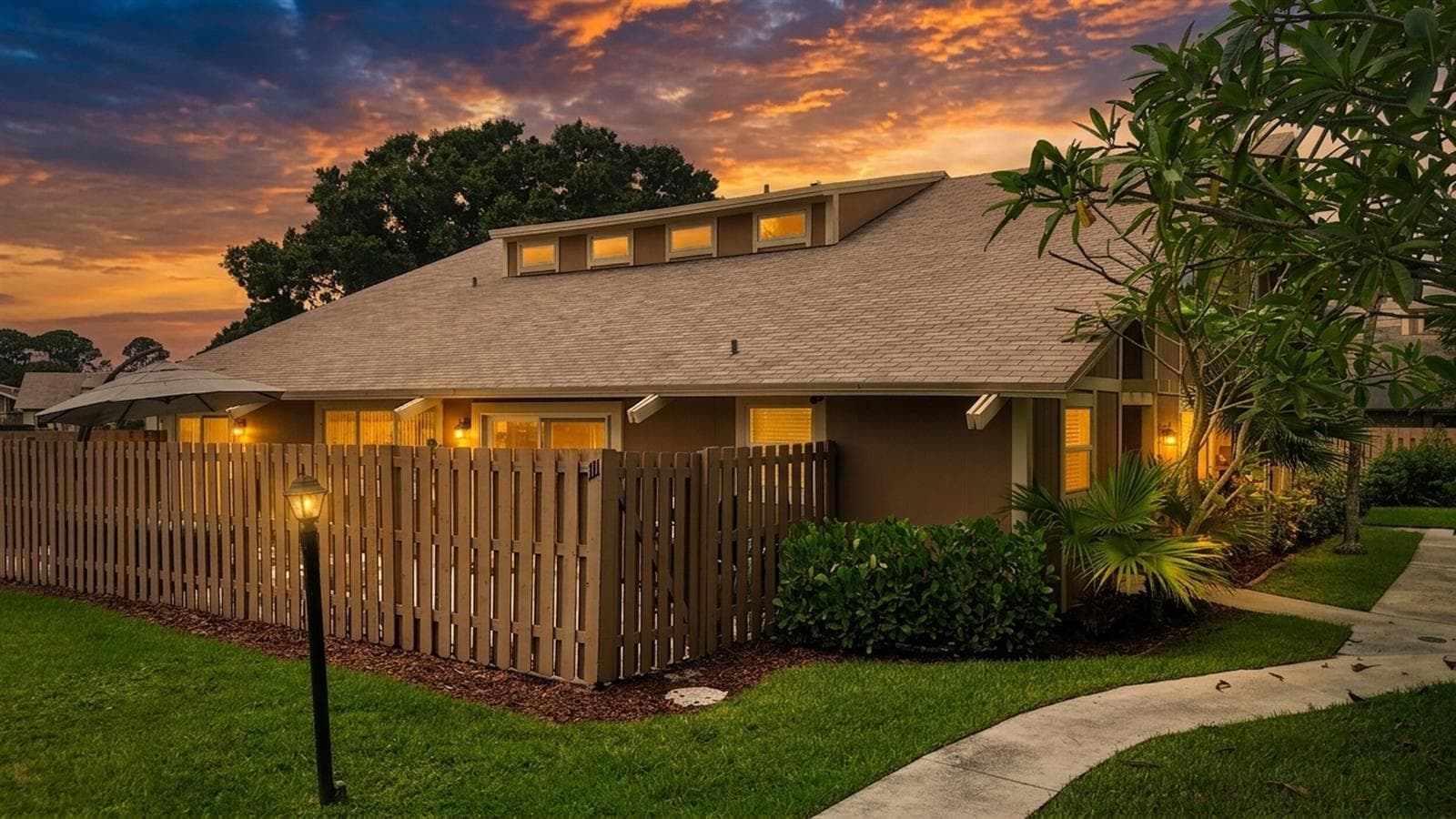 111 Maplecrest Circle, Jupiter FL 33458 - Jupiter, FL - Photo 1