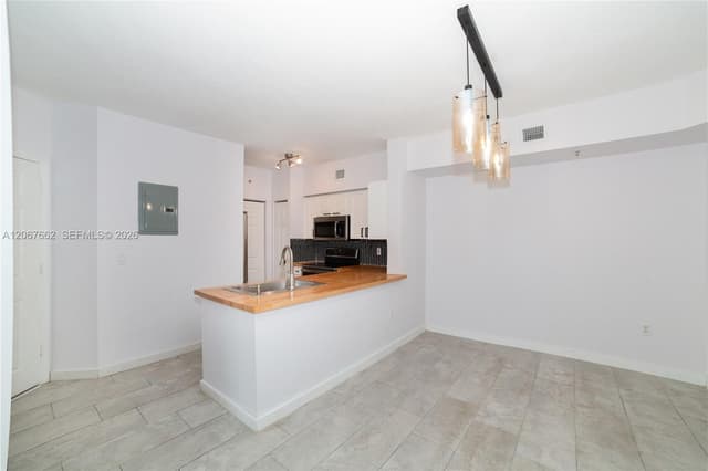 17125 N Bay Rd # 3410, Sunny Isles Beach FL 33160 - Sunny Isles Beach, FL - Photo 5