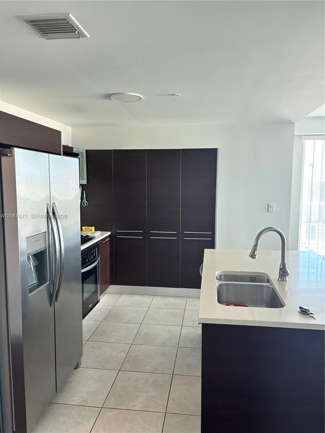 1900 N Bayshore Dr # 4011, Miami FL 33132 - Miami, FL - Photo 3