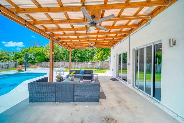 8611 SW 207th Ter, Cutler Bay FL 33189 - Cutler Bay, FL - Photo 6