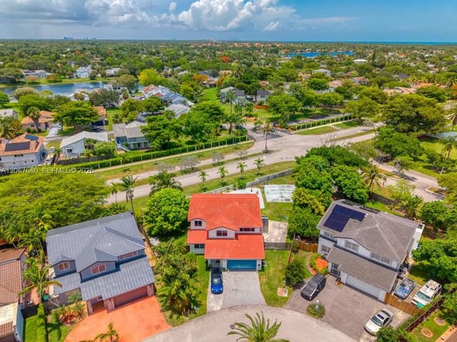 8611 SW 207th Ter, Cutler Bay FL 33189 - Cutler Bay, FL - Photo 7