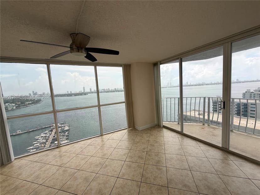 7601 E Treasure Dr # 2007, North Bay Village FL 33141