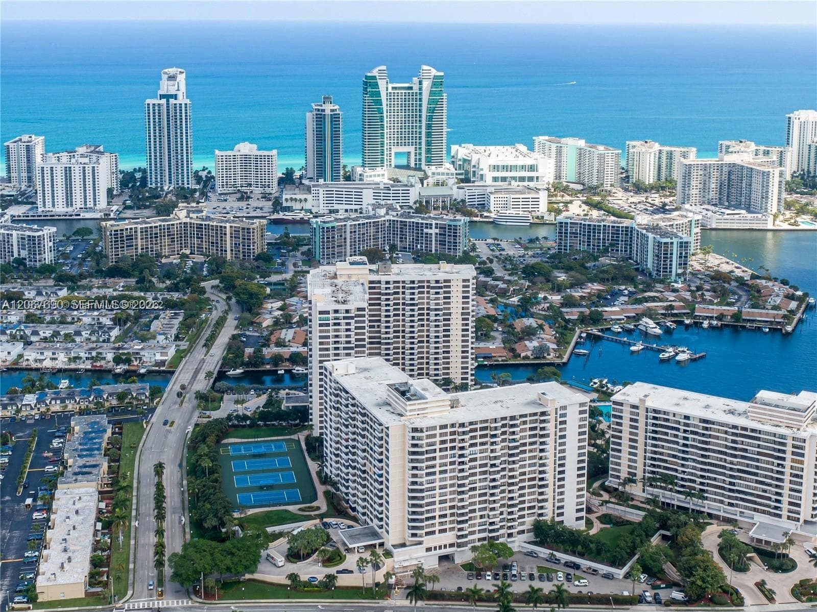 600 Three Islands Blvd # 1113, Hallandale Beach FL 33009 - Hallandale Beach, FL - Photo 1