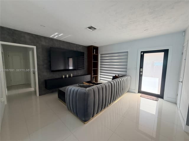 8721 SW 191st St, Cutler Bay FL 33157 - Cutler Bay, FL - Photo 2