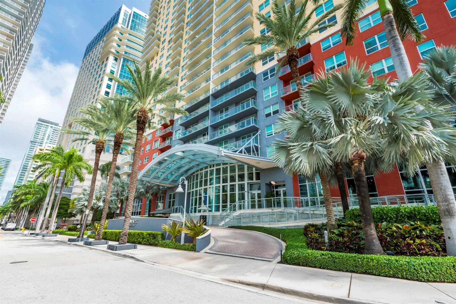 1155 BRICKELL BAY Drive # 2509, Miami FL 33131 - Miami, FL - Photo 1