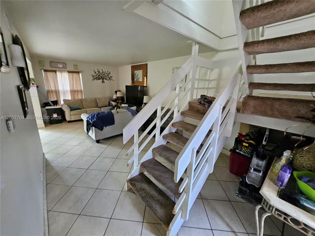 517 SW 1st Ct, Boynton Beach FL 33435 - Boynton Beach, FL - Photo 2