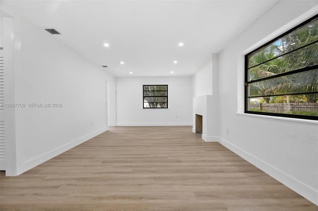 1521 NW 33rd St, Miami FL 33142 - Miami, FL - Photo 5