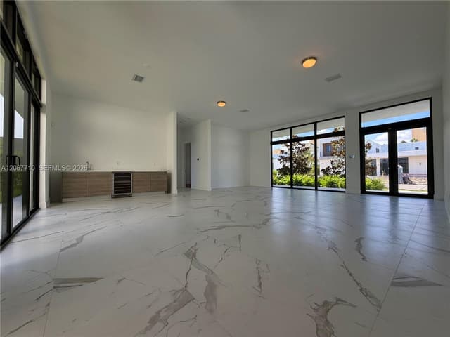 16752 S Botaniko Dr S, Weston FL 33326 - Weston, FL - Photo 6