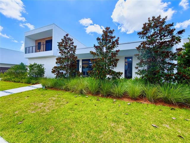 16752 S Botaniko Dr S, Weston FL 33326 - Weston, FL - Photo 3