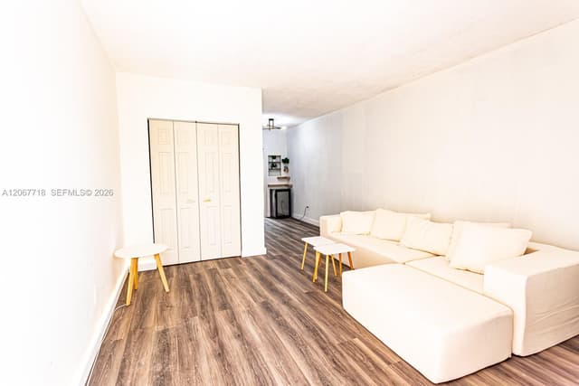 7720 Harding Ave # 3, Miami Beach FL 33141 - Miami Beach, FL - Photo 3