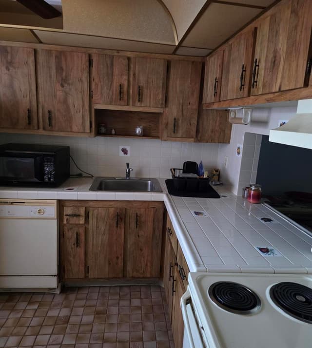 1891 SW 81ST Avenue # 211, North Lauderdale FL 33068 - North Lauderdale, FL - Photo 5