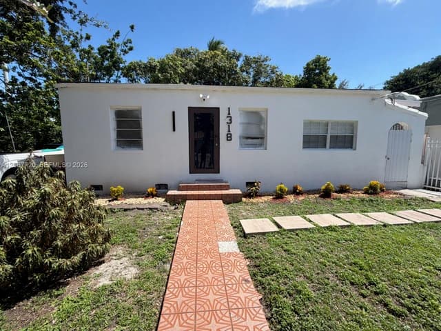 1318 NW 34th St, Miami FL 33142 - Miami, FL - Photo 2