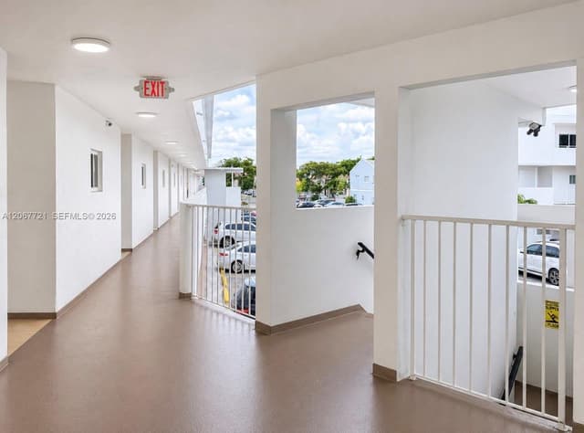 5611 W 25th Ct # 8A, Hialeah FL 33016 - Hialeah, FL - Photo 6