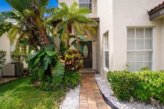 17948 SW 30th Ct, Miramar FL 33029 - Miramar, FL - Photo 4
