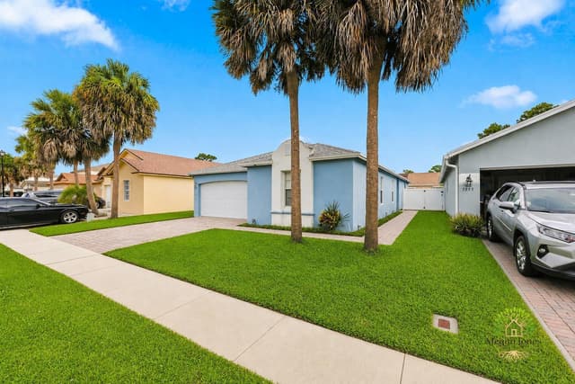 5863 AZALEA Circle, West Palm Beach FL 33415 - West Palm Beach, FL - Photo 4