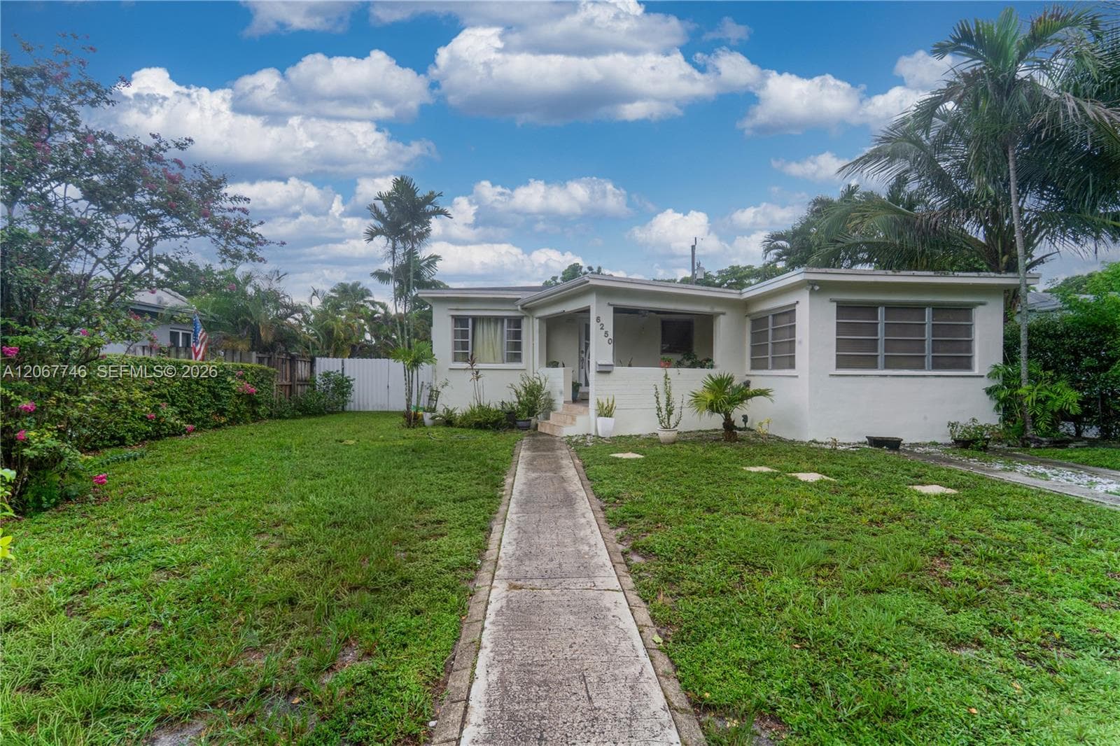 6250 NW 41st St, Virginia Gardens FL 33166 - Virginia Gardens, FL - Photo 1